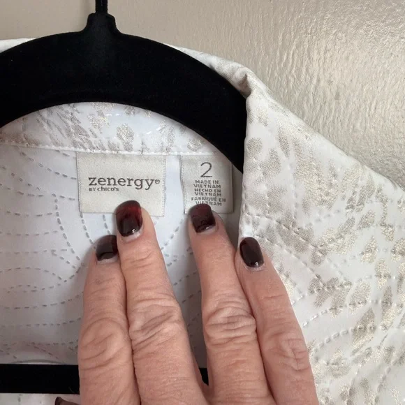 Chicos Zenergy white & metallic gold pattern golf vest lightweight sz 2 (12-14) - Picture 8 of 10